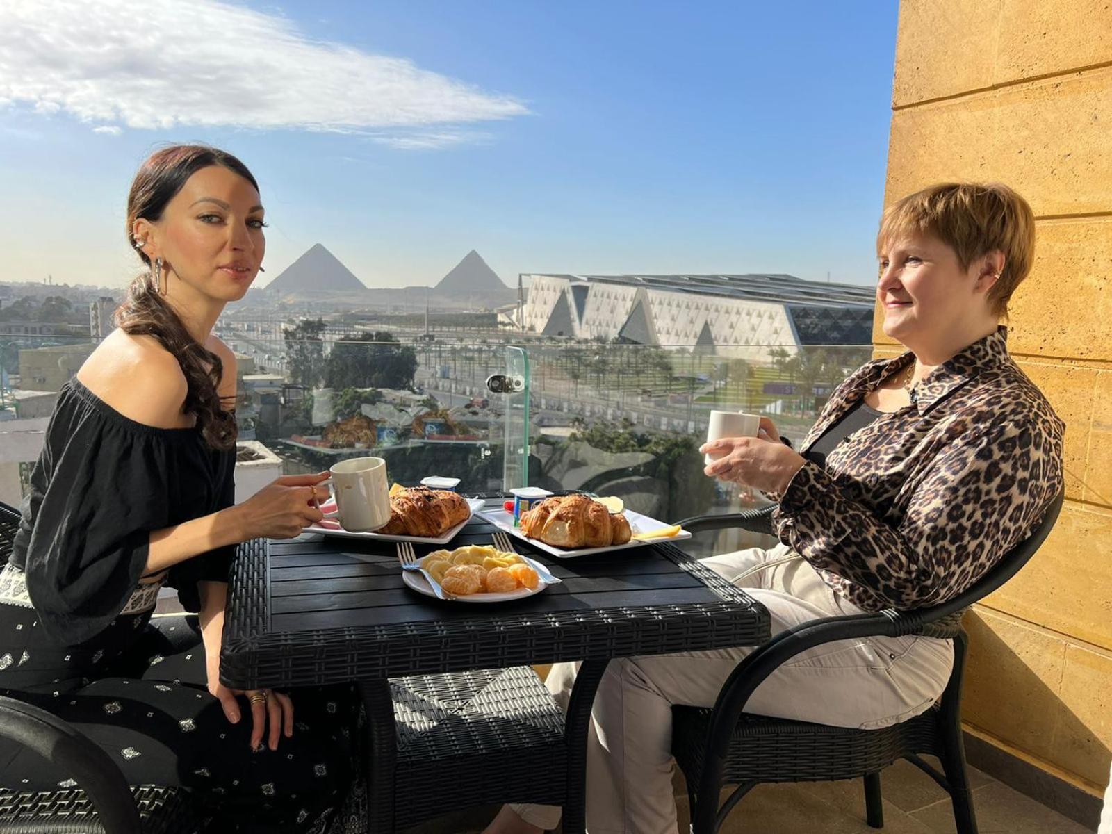 Asia Grand Museum & Pyramids View Nazlet el Simman Bagian luar foto